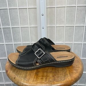 Clark’s Women’s Leather Sandals Size 8.5M